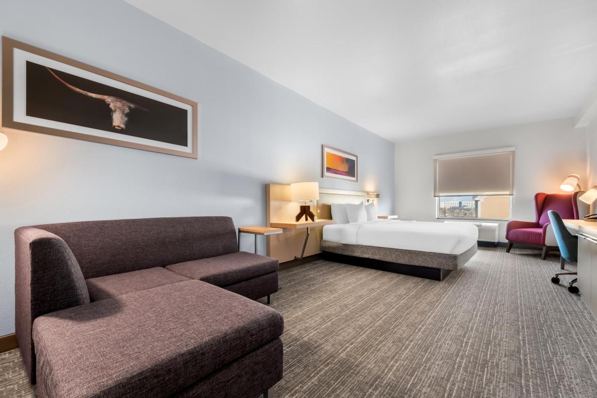 Hilton Garden Hotel 3*
