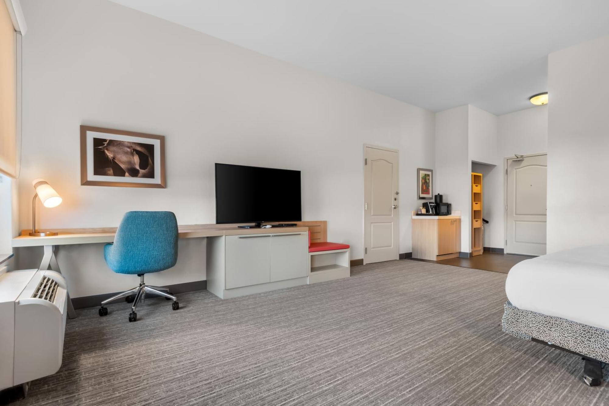 Hilton Garden Hotel 3*